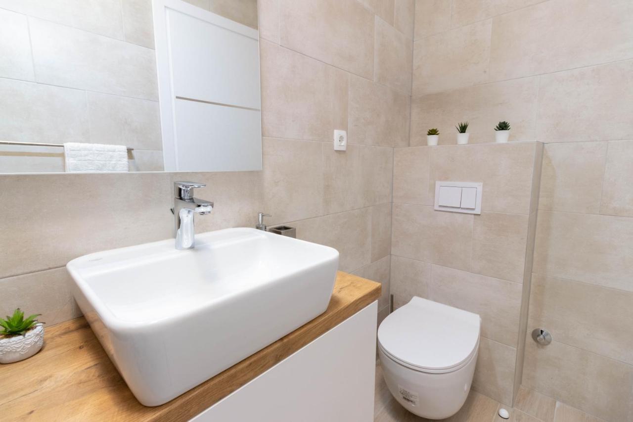Apartments Fiorello Rijeka Ngoại thất bức ảnh