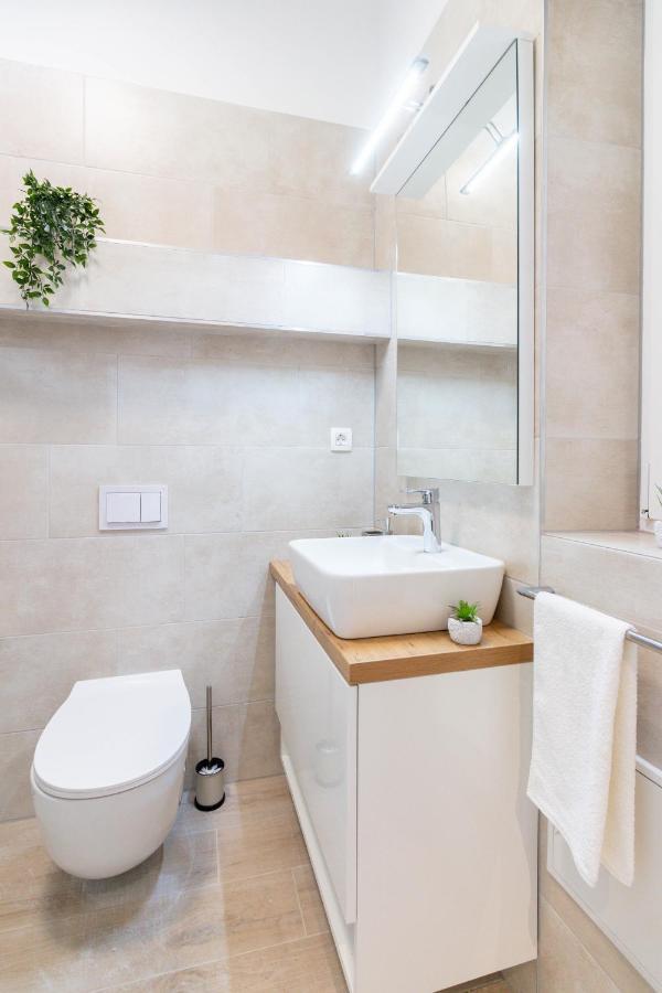 Apartments Fiorello Rijeka Ngoại thất bức ảnh